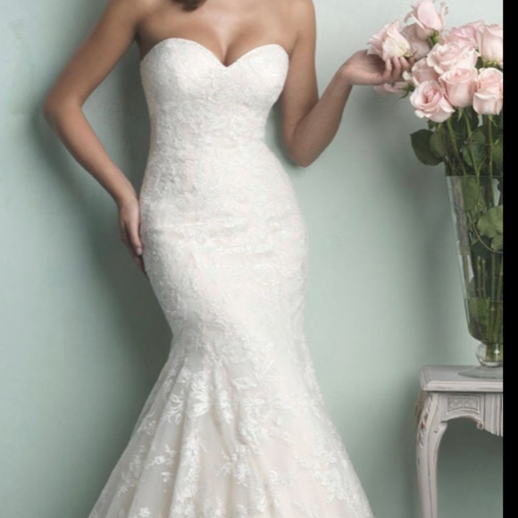 Allure 9169 Wedding Dress - Picture 1 of 3